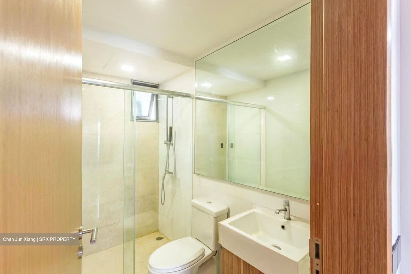 Waterfront Waves (D16), Condominium #610432621